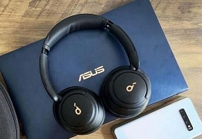 What Exactly Are DJ Headphones - Explained for Beginners