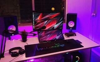 What Speakers do Streamers Use in 2022? (And How)