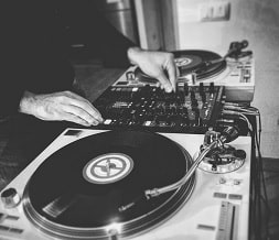 Best Vinyl DJ Mixers for Turntables